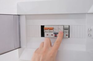 AC circuit breaker